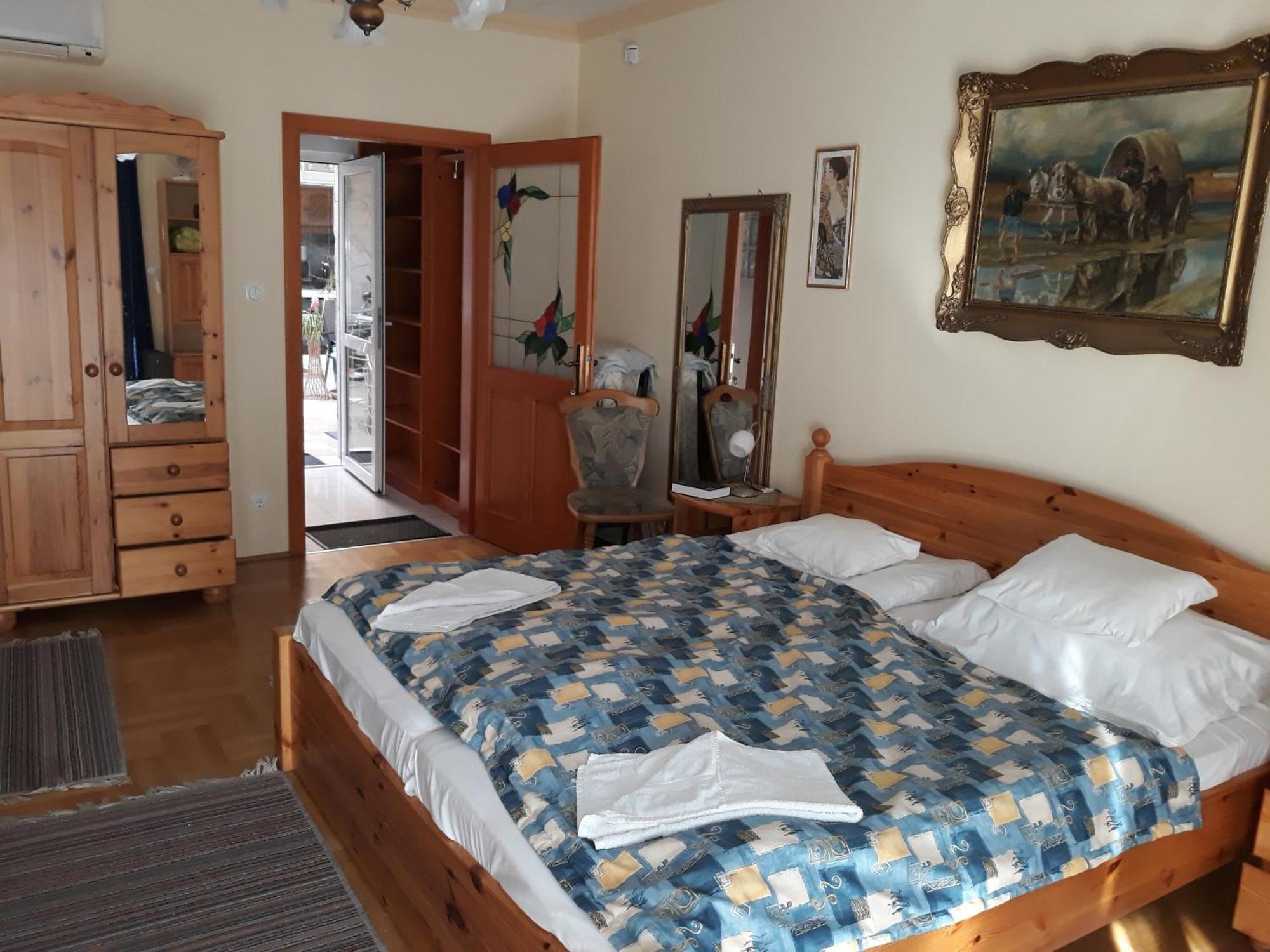 Kenezy Lux Apartman Vendeghaz Hajdúszoboszló Buitenkant foto